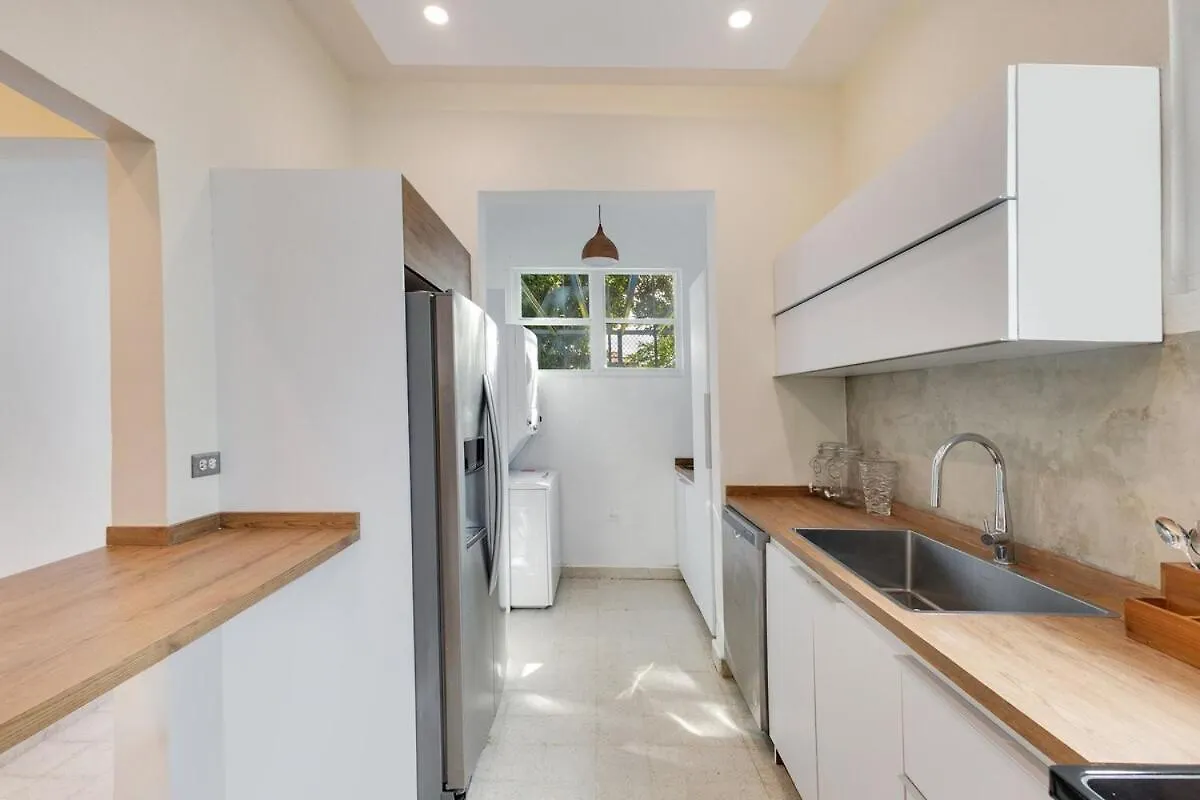 Apartment Group Vacation Home Steps From Beach And Nightlife San Juan